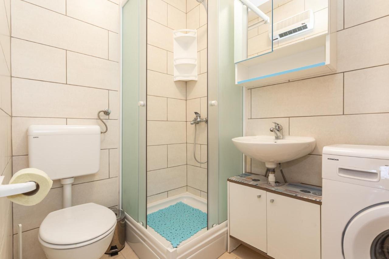 Blue Sky Baska Apartment Екстериор снимка